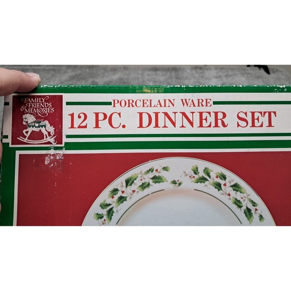 11 PC Christmas Holiday Porcelain Dinnerware Set Plates Holly Berry Gold Trim - Picture 3 of 13
